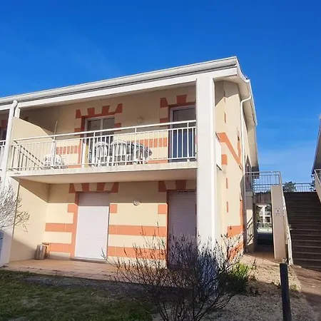 2 Piscine Апартаменты