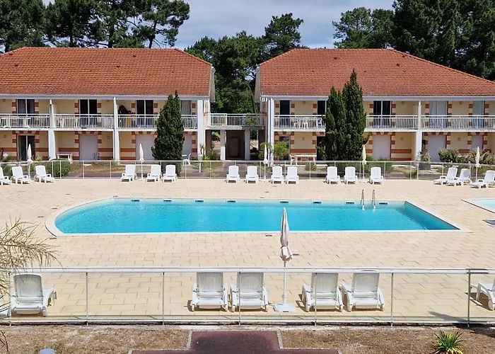 2 Piscine Апартаменты